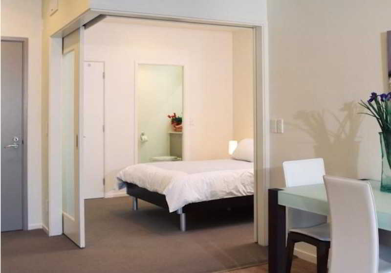 Quest Wellington Aparthotel Bagian luar foto