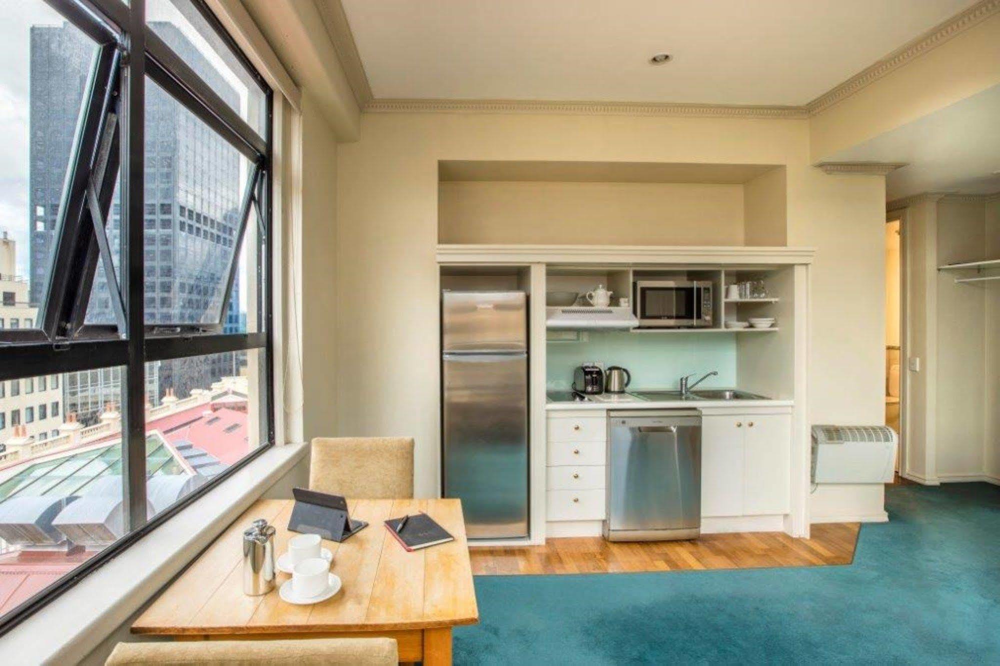 Quest Wellington Aparthotel Bagian luar foto